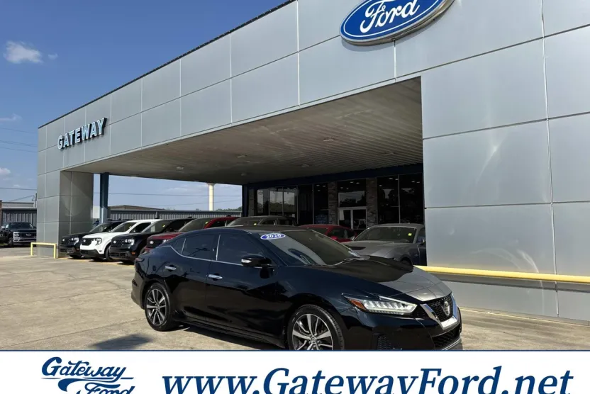 2020 Nissan Maxima SV photo 1