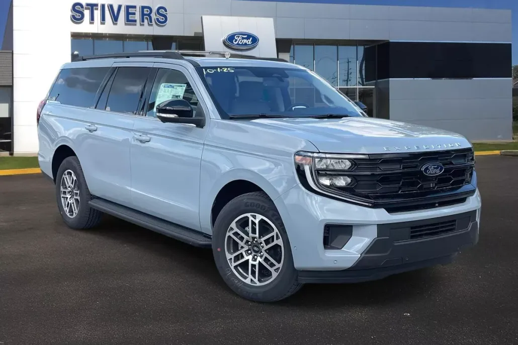 2025 Ford Expedition MAX photo 1