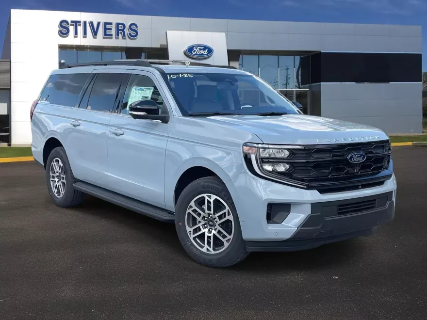 2025 Ford Expedition MAX photo 1
