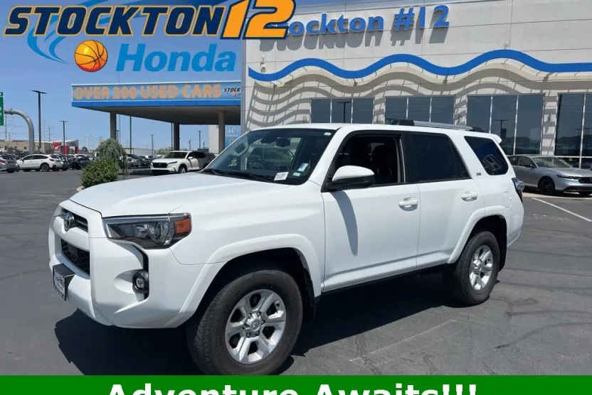 2024 Toyota 4Runner SR5 photo 1