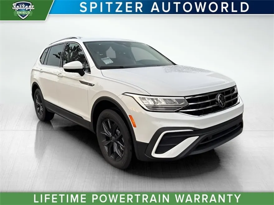 2024 Volkswagen Tiguan SE photo 1