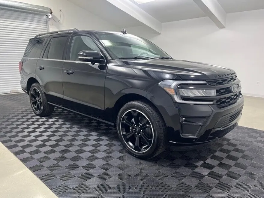 2024 Ford Expedition Limited photo 1