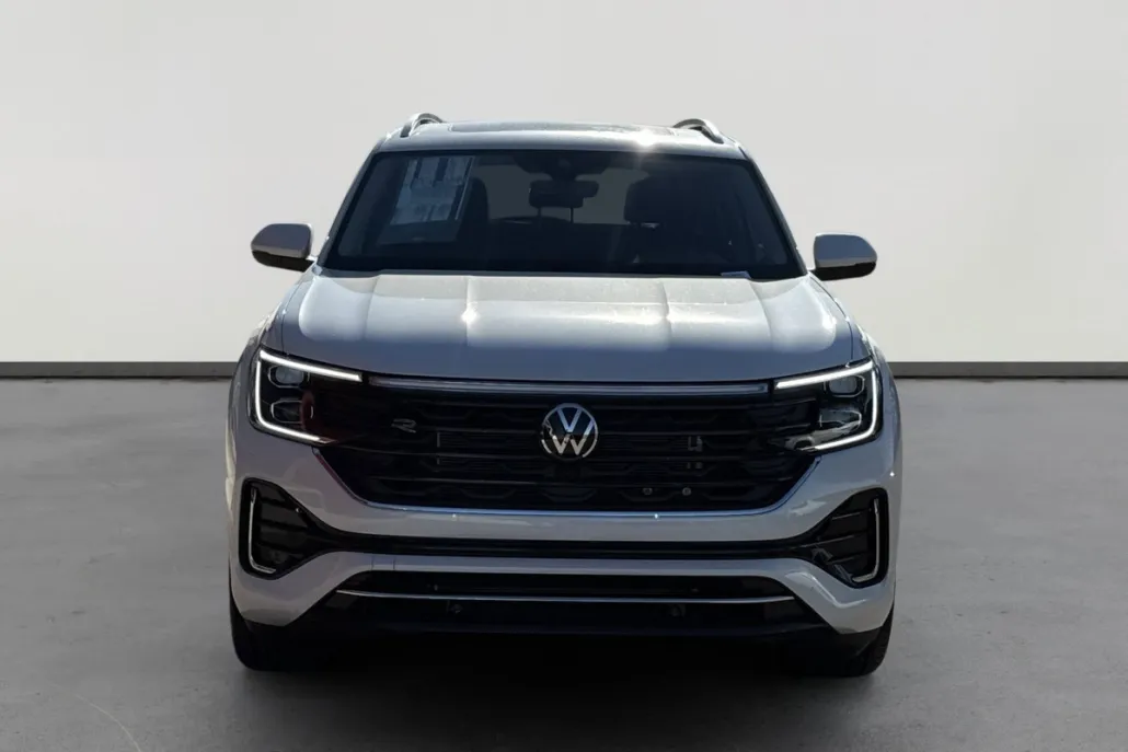 2026 Volkswagen Atlas SEL Premium R-Line photo 1