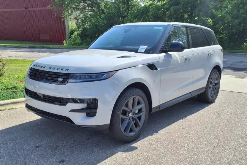 2025 Land Rover Range Rover Sport SE photo 1