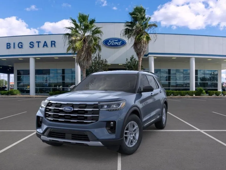 2025 Ford Explorer photo 1