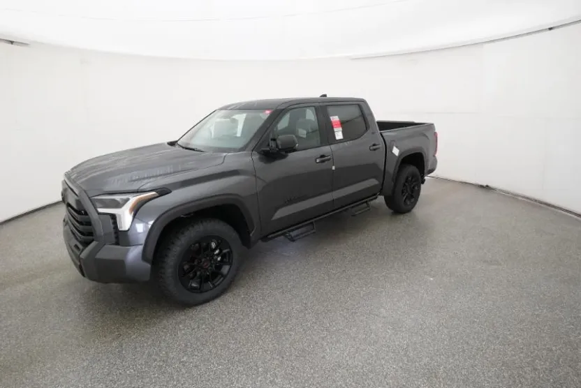 2026 Toyota Tundra SR5 CrewMax photo 1