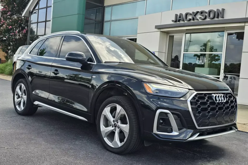 2024 Audi Q5 S line Premium Prestige photo 1