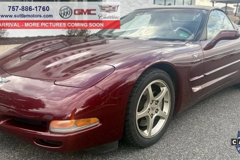 2003 Chevrolet Corvette Base photo 1