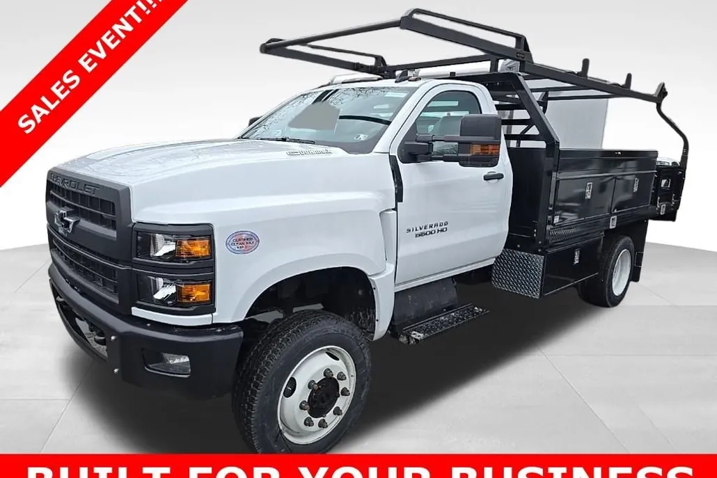 2024 Chevrolet Silverado 5500HD Work Truck photo 1