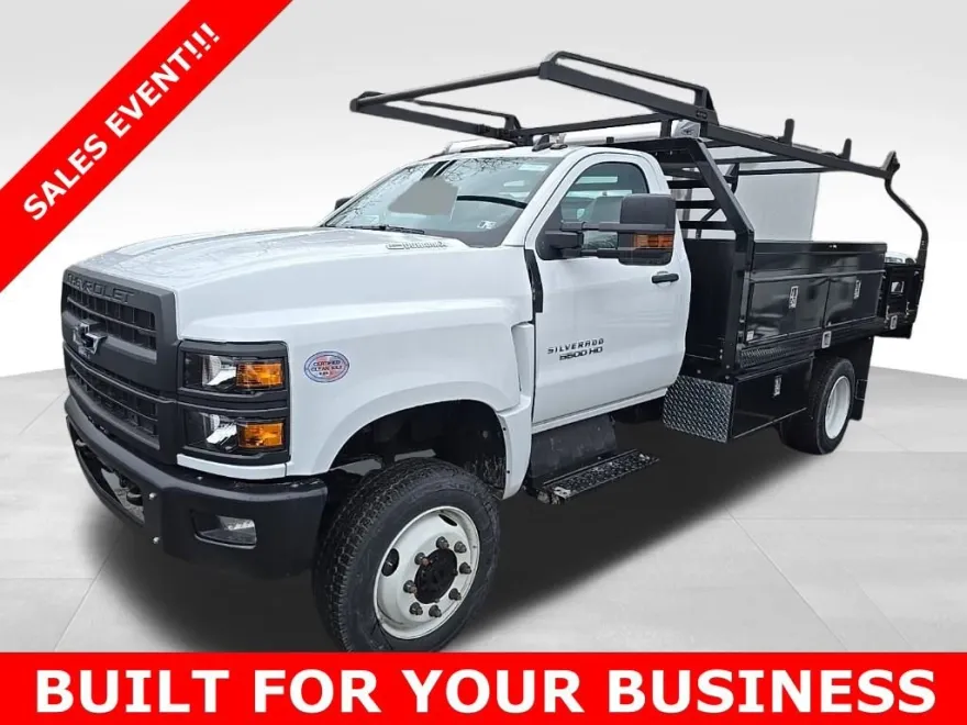 2024 Chevrolet Silverado 5500HD Work Truck photo 1