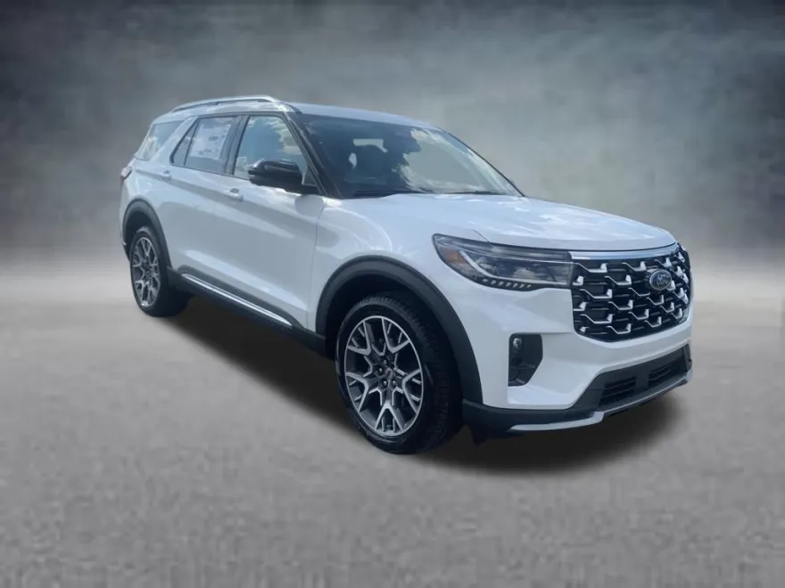 2025 Ford Explorer Platinum photo 1