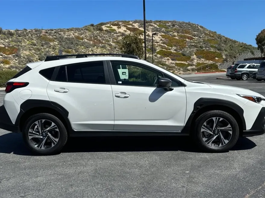 2024 Subaru Crosstrek Premium photo 1