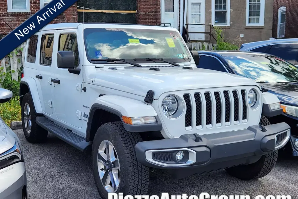 2020 Jeep Wrangler Unlimited Sahara photo 1