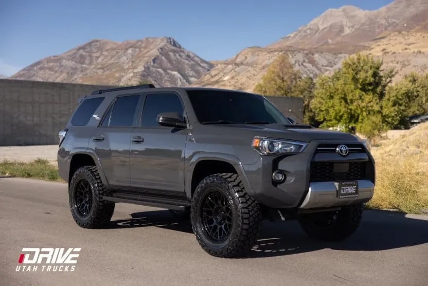 2024 Toyota 4Runner TRD Off-Road photo 1