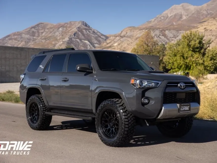 2024 Toyota 4Runner TRD Off-Road photo 1