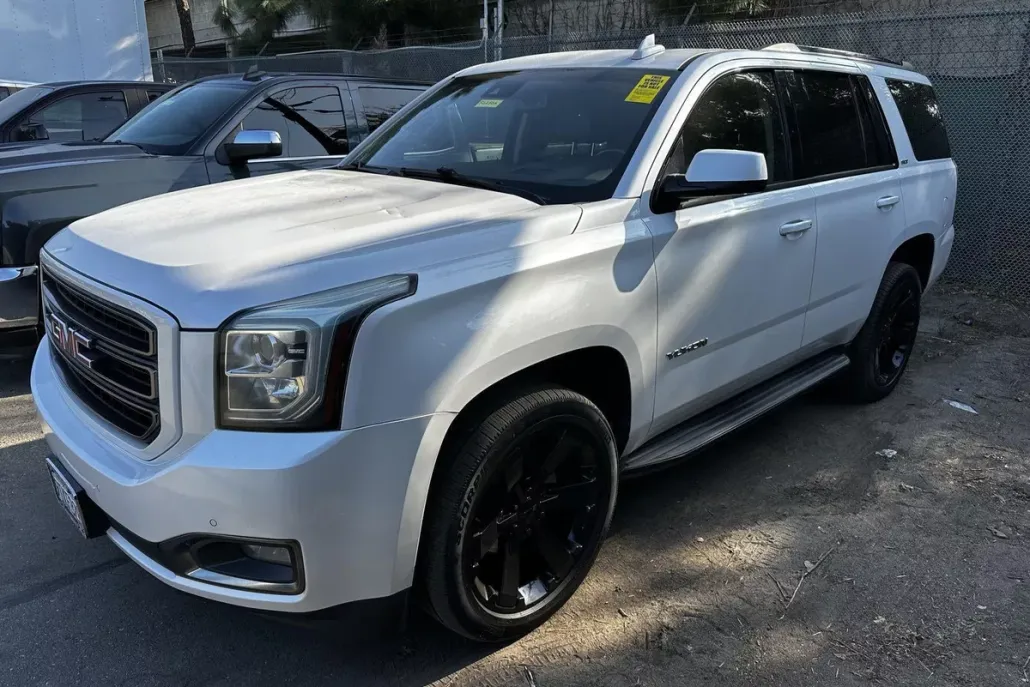 2019 Gmc Yukon SLT photo 1