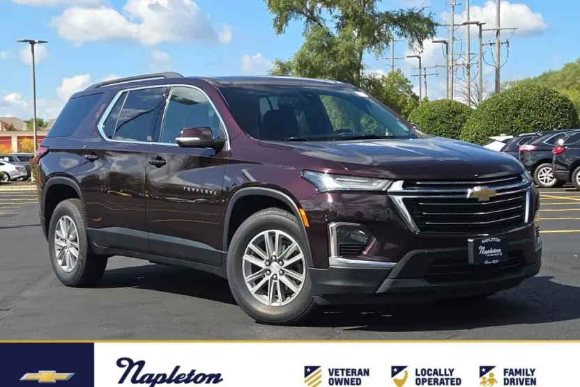 2022 Chevrolet Traverse Leather photo 1