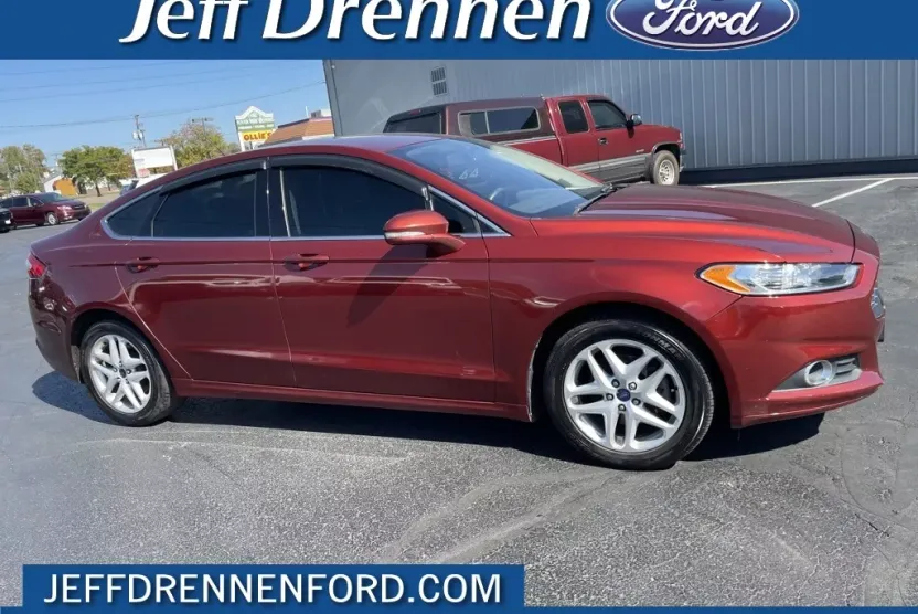 2014 Ford Fusion SE photo 1
