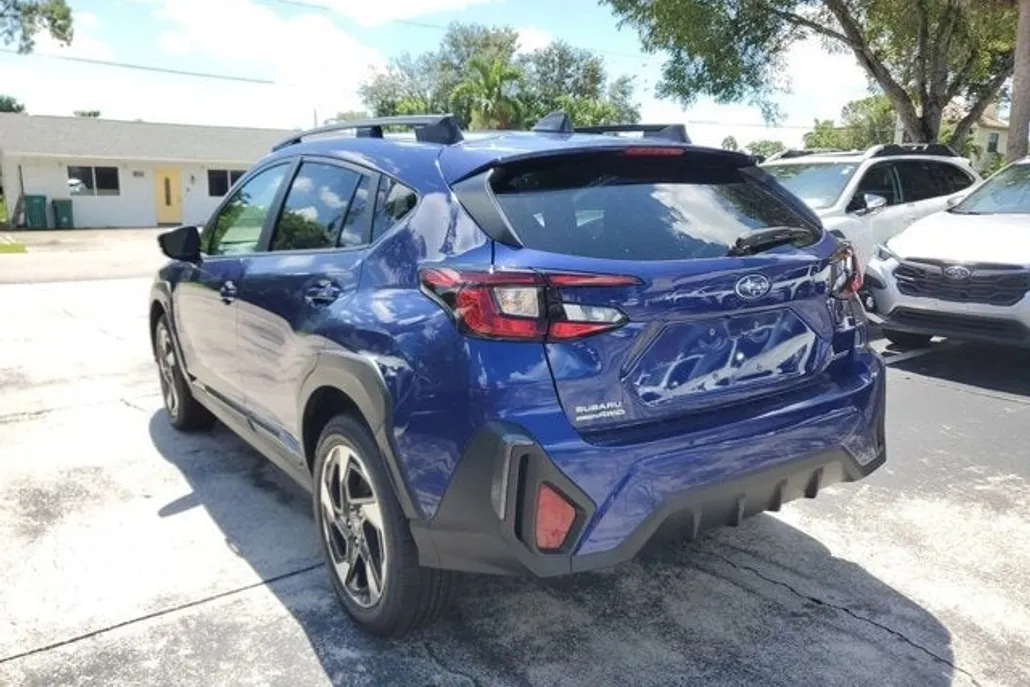 2025 Subaru Crosstrek Limited photo 1
