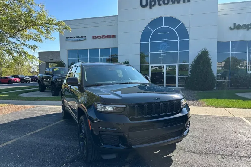 2025 Jeep Grand Cherokee Altitude X photo 1