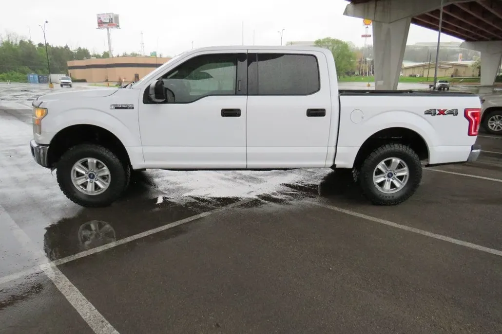 2016 Ford F-150 XLT photo 1