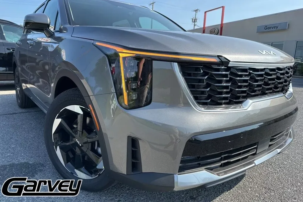 2025 Kia Sorento Hybrid EX photo 1
