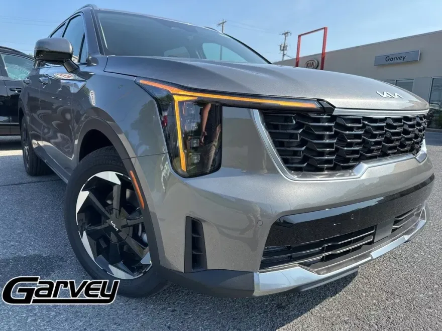 2025 Kia Sorento Hybrid EX photo 1