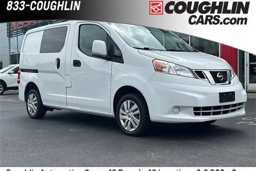 2020 Nissan NV200 SV photo 1
