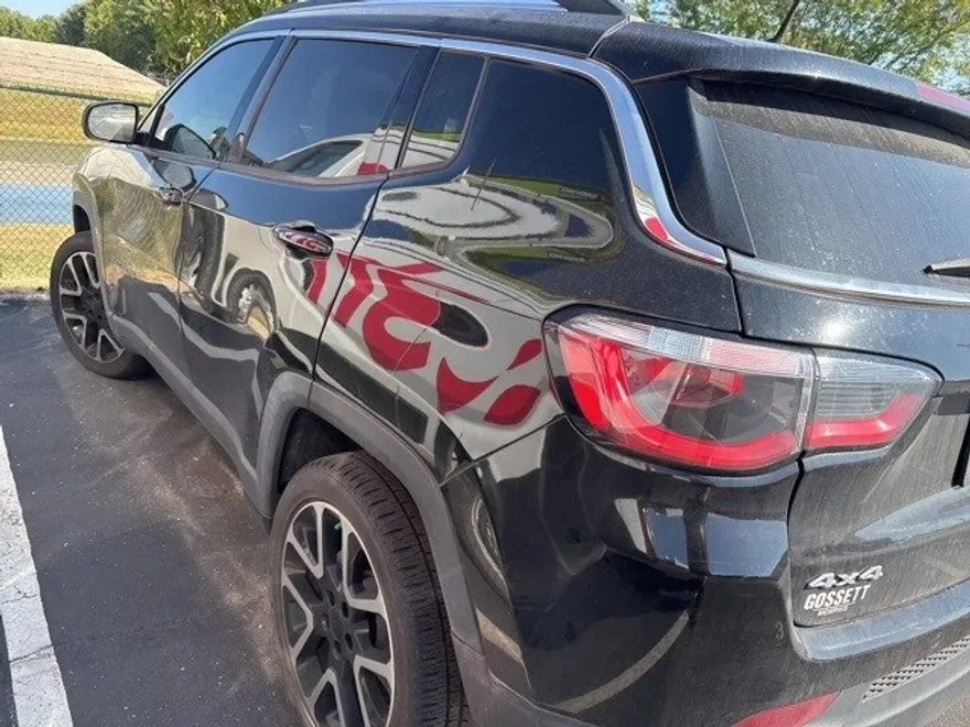 2018 Jeep Compass Limited photo 1