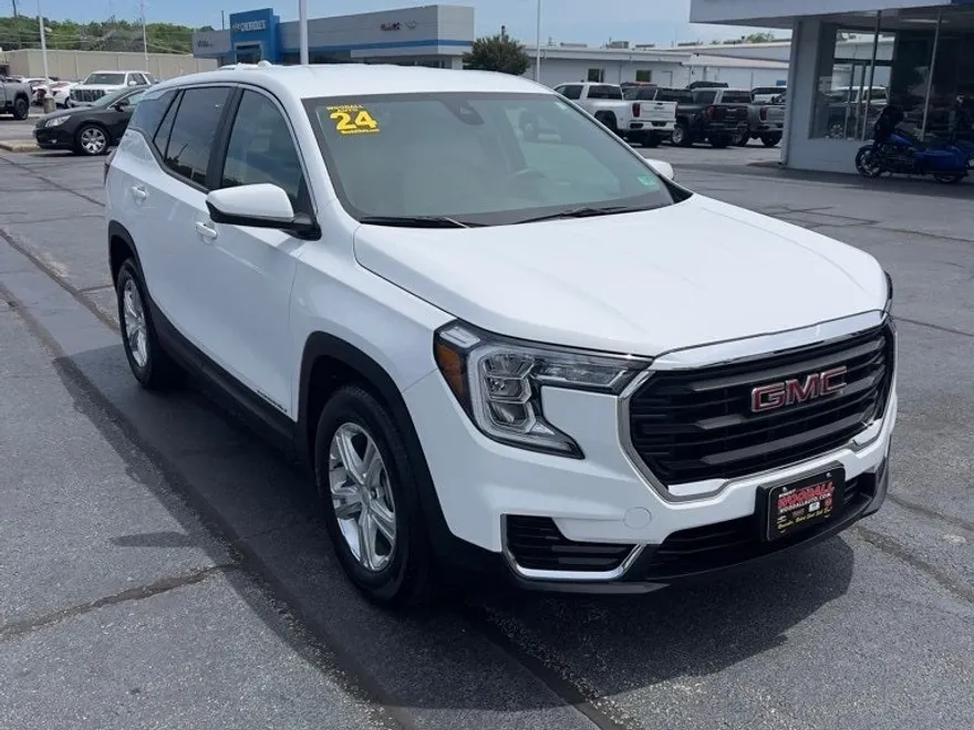 2024 Gmc Terrain SLE photo 1