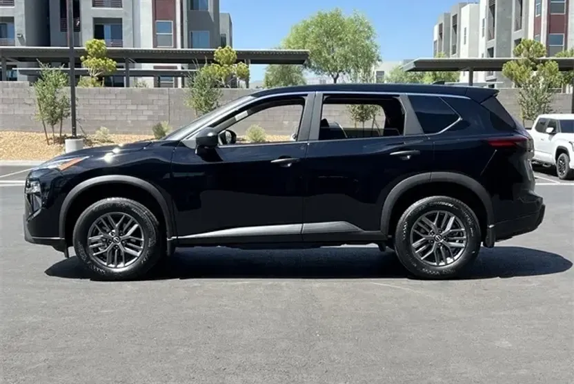 2026 Nissan Rogue S photo 1