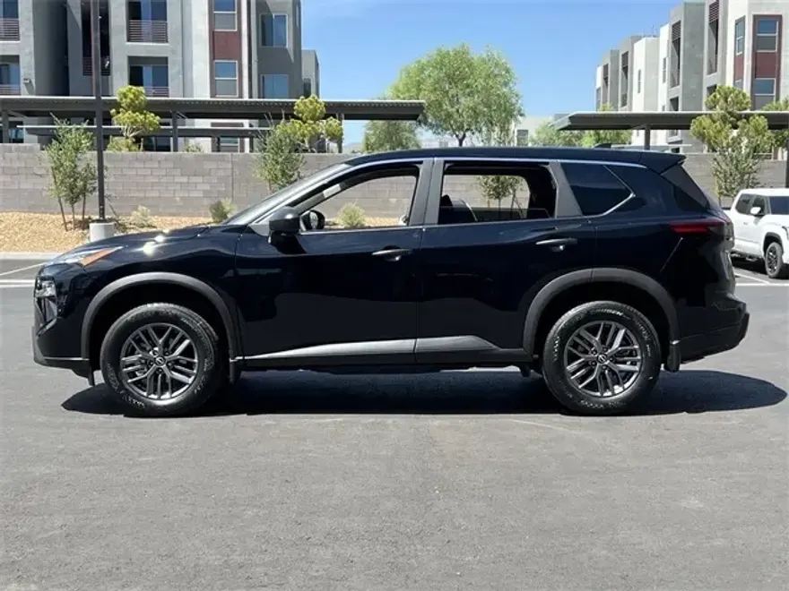 2026 Nissan Rogue S photo 1