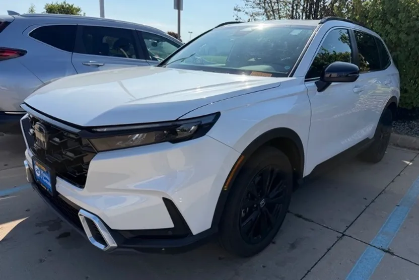 2023 Honda CR-V Hybrid Sport Touring photo 1
