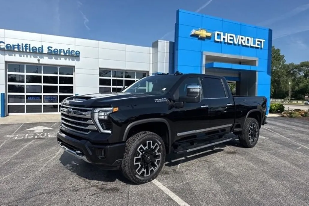 2025 Chevrolet Silverado 2500HD High Country photo 1