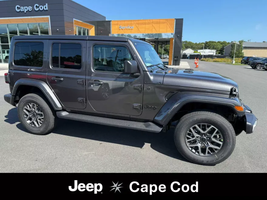 2025 Jeep Wrangler Sahara photo 1