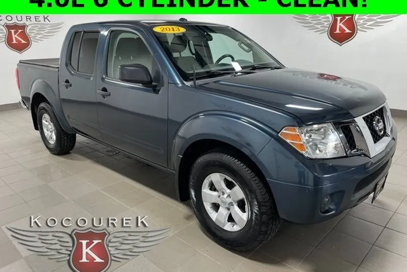2013 Nissan Frontier SV photo 1
