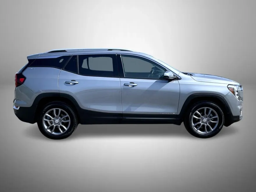 2024 Gmc Terrain SLT photo 1