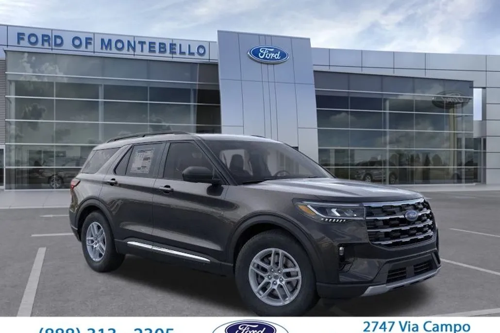 2025 Ford Explorer photo 1