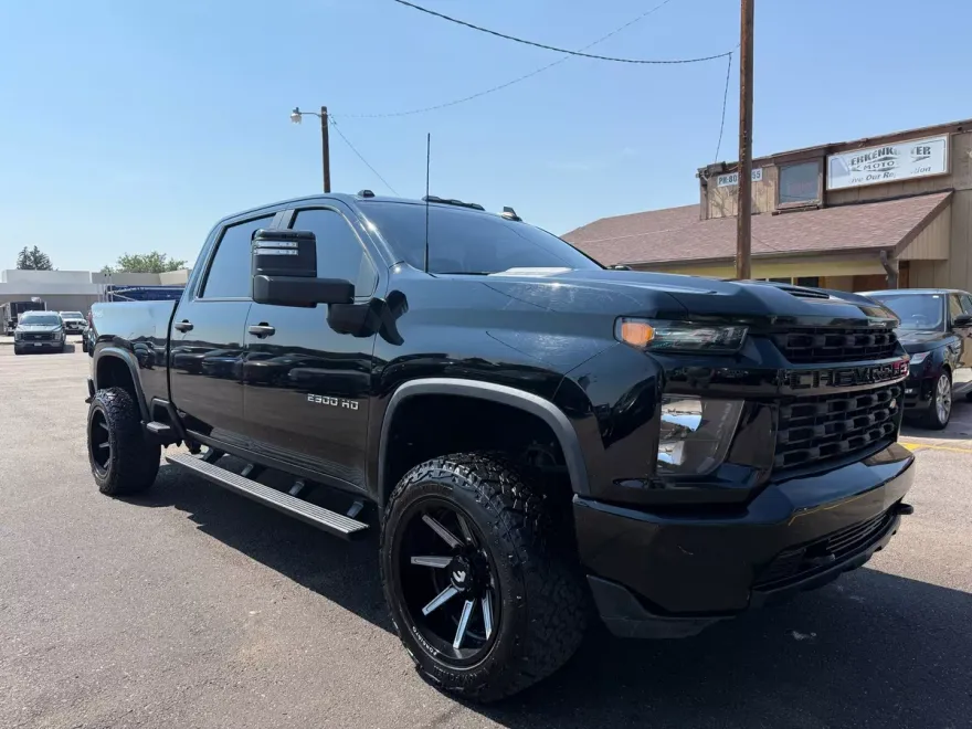2020 Chevrolet Silverado 2500HD Custom photo 1