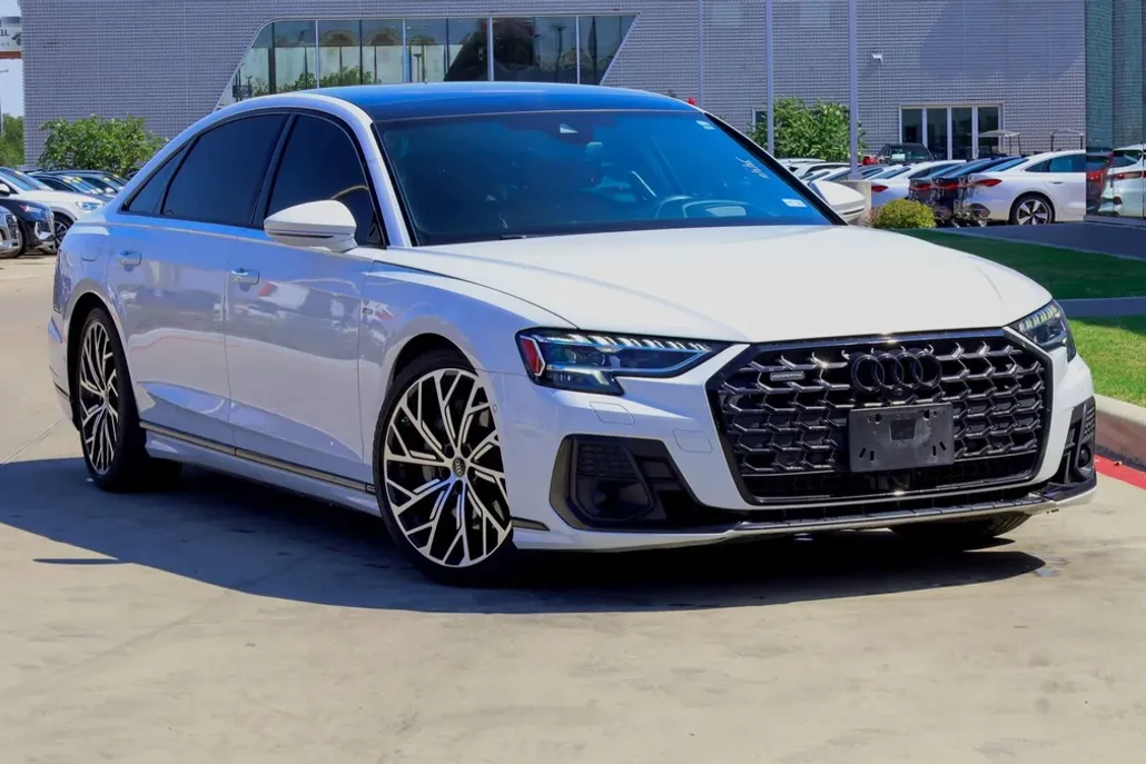 2023 Audi A8 L 55 photo 1