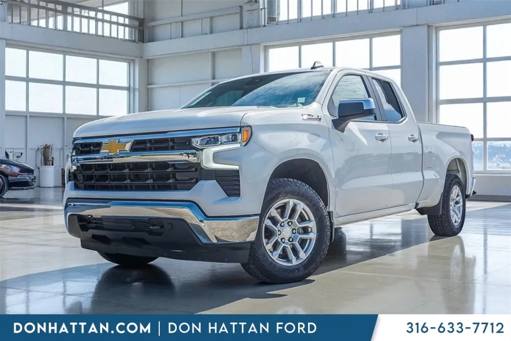 2022 Chevrolet Silverado 1500 LT photo 1