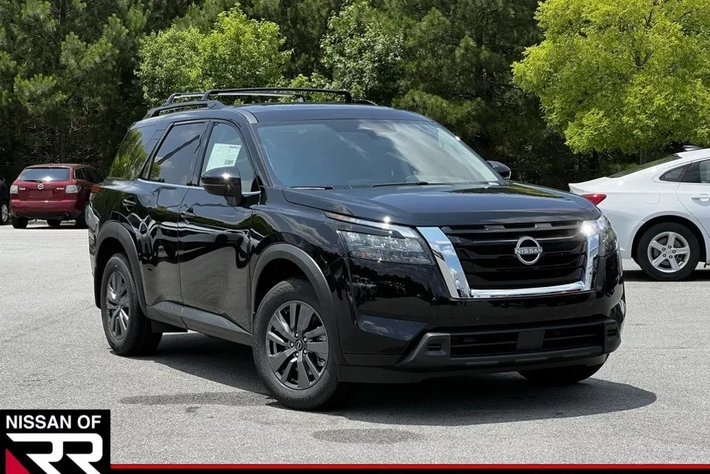 2025 Nissan Pathfinder SV photo 1