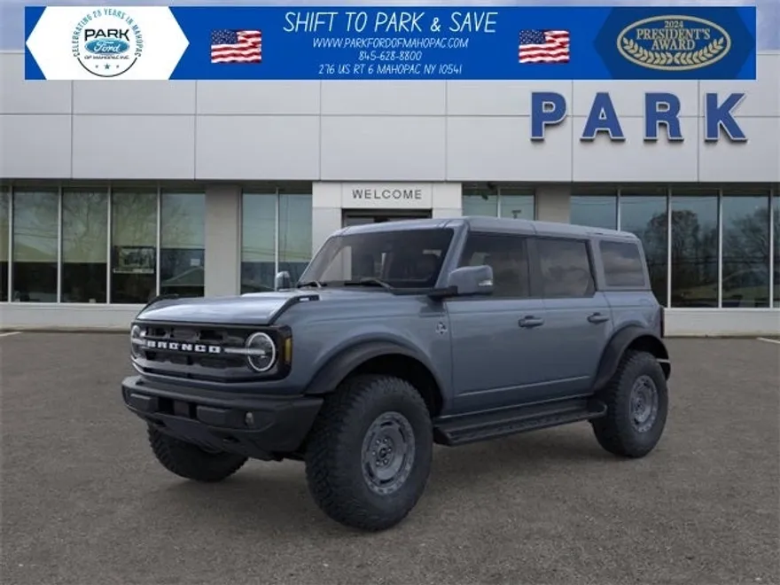 2025 Ford Bronco Outer Banks photo 1