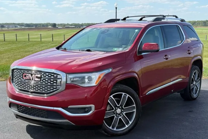 2019 Gmc Acadia Denali photo 1