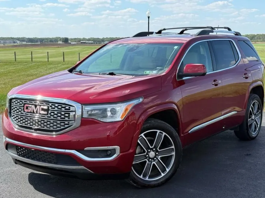 2019 Gmc Acadia Denali photo 1