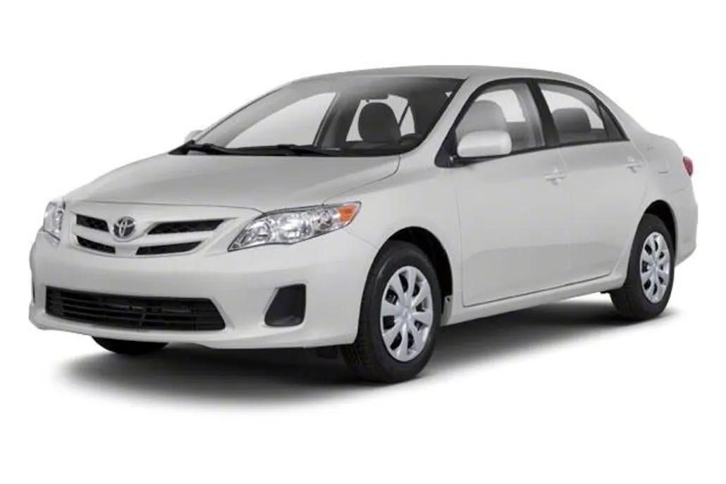 2012 Toyota Corolla LE photo 1