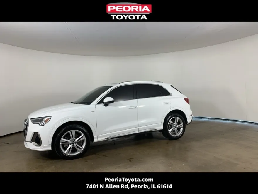 2021 Audi Q3 S line Premium Plus photo 1