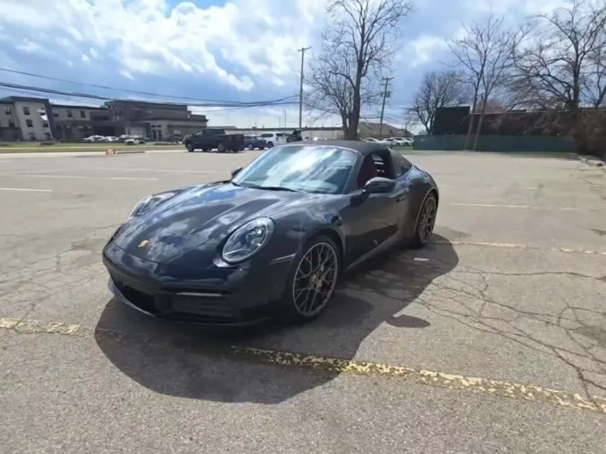 2021 Porsche 911 Targa 4S photo 1