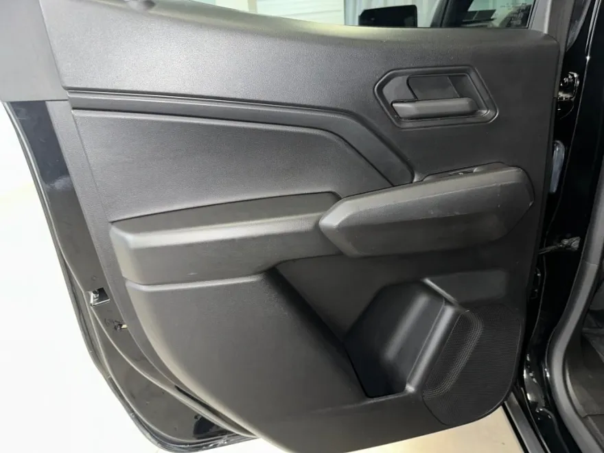 2023 Chevrolet Colorado Trail Boss photo 1