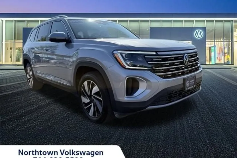 2025 Volkswagen Atlas SEL photo 1
